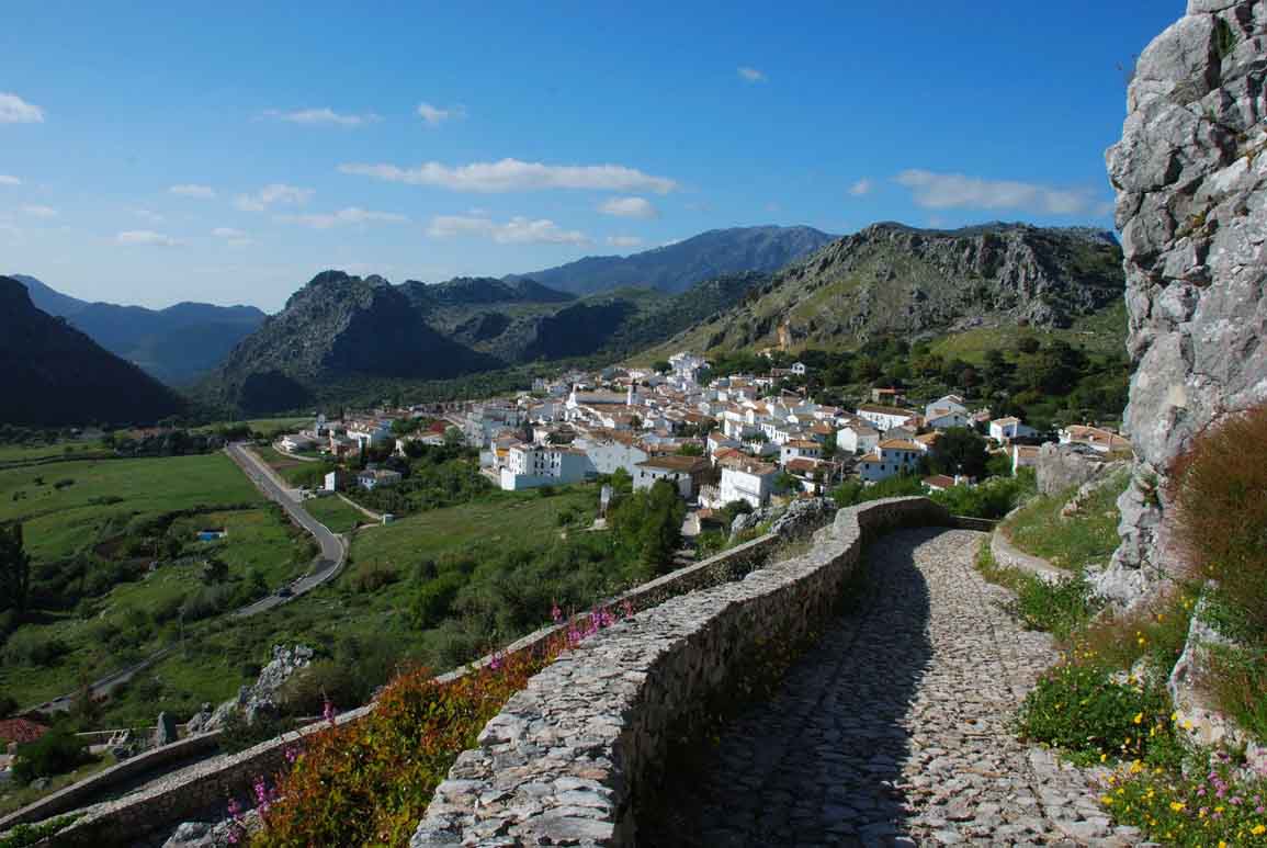 venta de casas en Benaocaz